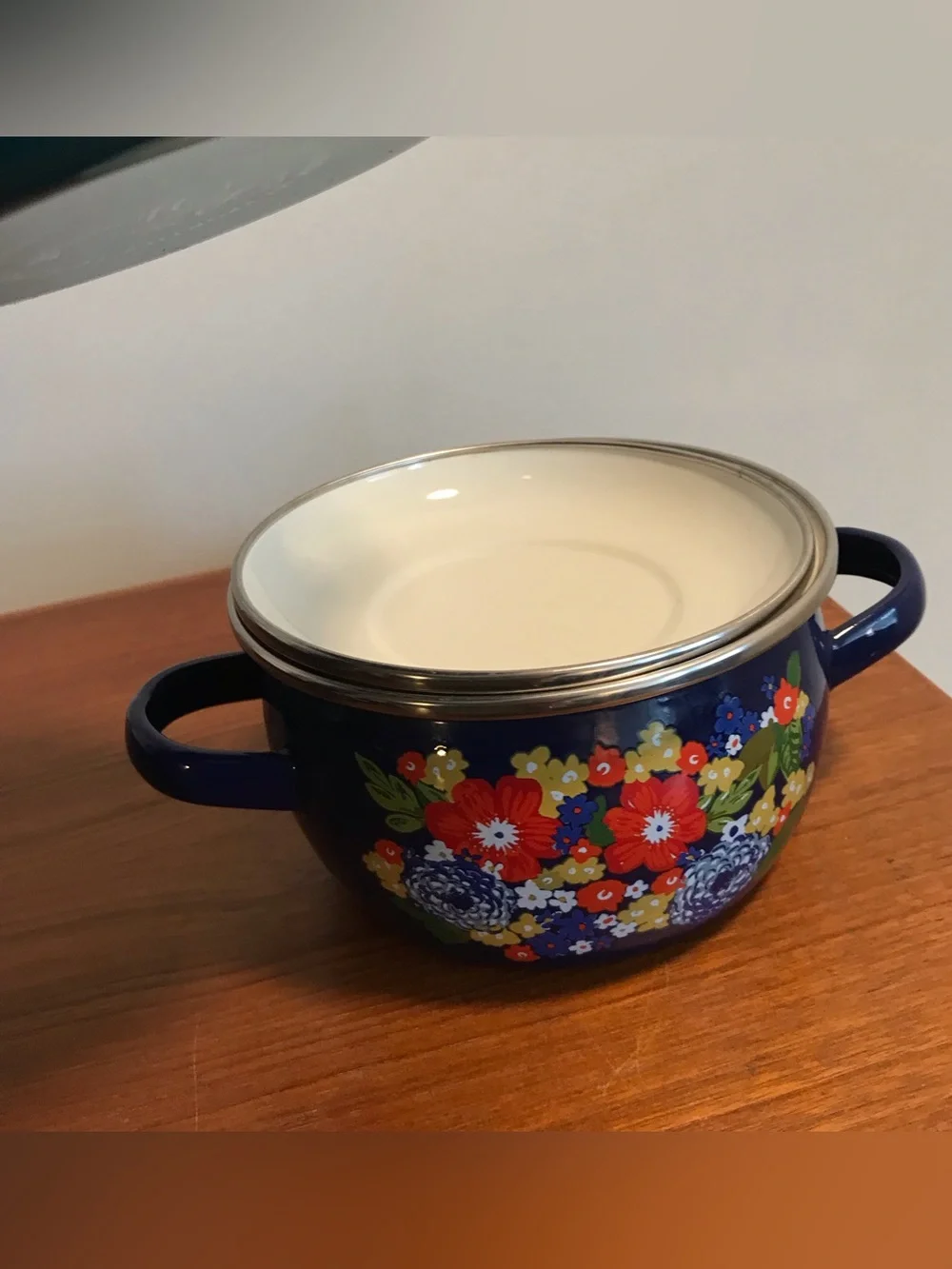 Pioneer Woman 1 Qt Mini Dutch Oven  Dazzling Dahlias Floral EUC lot of 2 w Lids